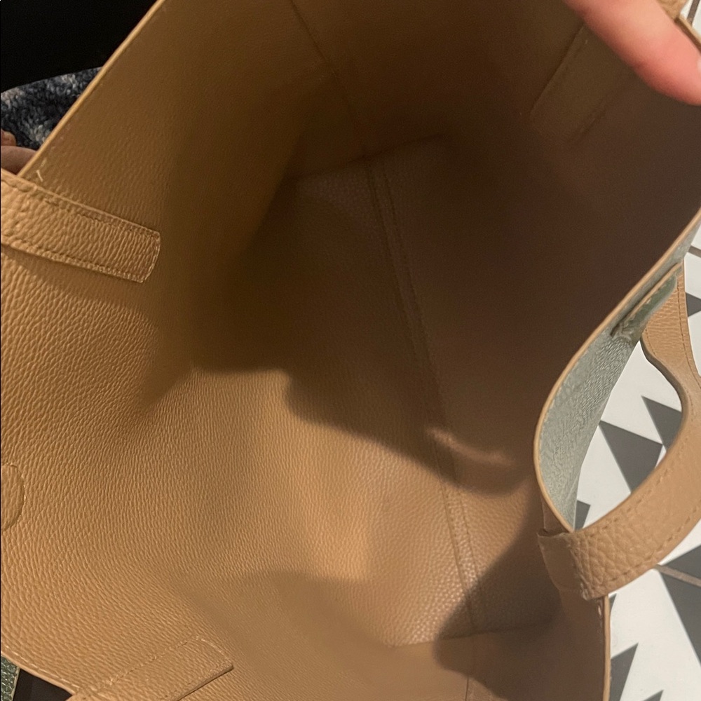 Reversible magnetic closure Tote Bag - Picture 12 of 12